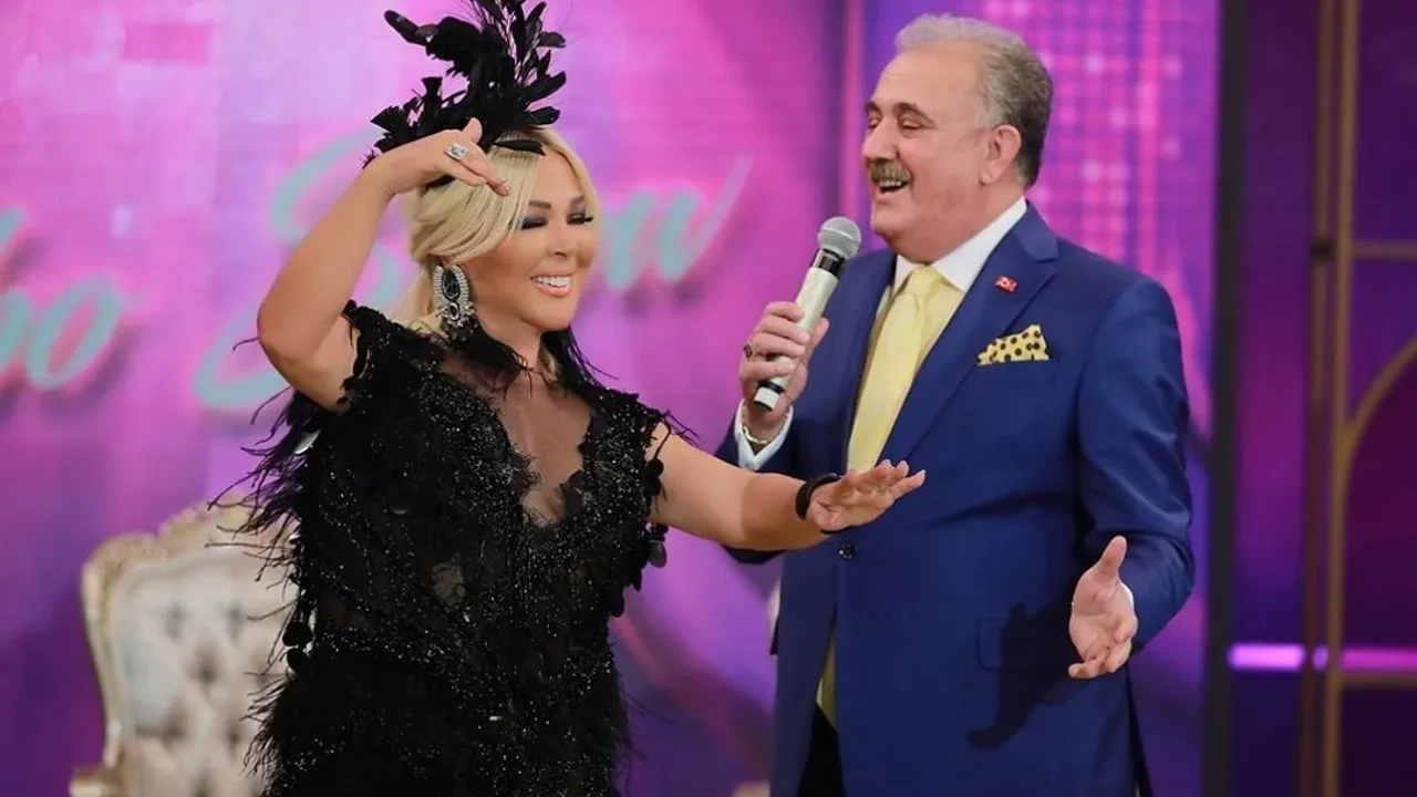 Safiye Soyman komple yüzünü değiştirdi! Önce gıdığını aldı sonra gerdirdi sonra kaldırdı