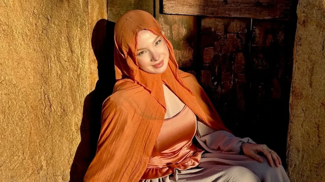 Said Hatipoğlu ile birlikte video paylaşan Fatma Soydaş’ın geliri dudak uçuklattı! Abonelik sistemiyle zengin oldu