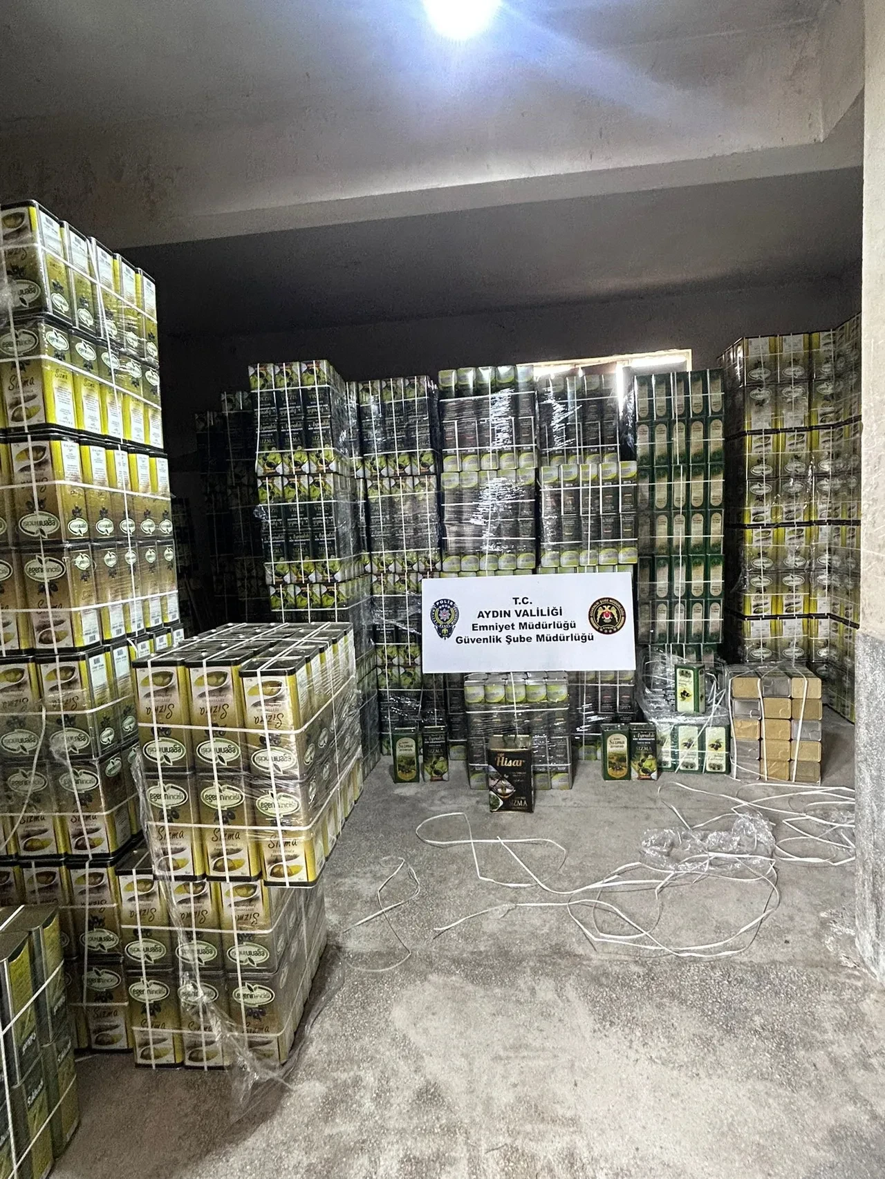 Tağşiş zeytinyağı operasyonunda 2 milyonluk ceza! Binlerce boş teneke ele geçirildi