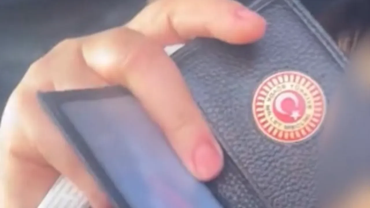 Trafikte kavga etti sahte milletvekili kimliğiyle korkutmaya çalıştı