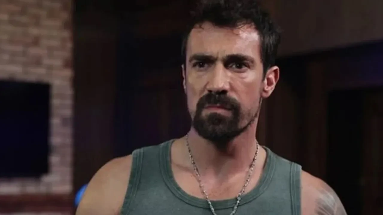 Ünlülere uyuşturucu operasyonu! Simge Sağın, İbrahim Çelikkol, Mustafa Ceceli dahil 9 isim gözaltında 