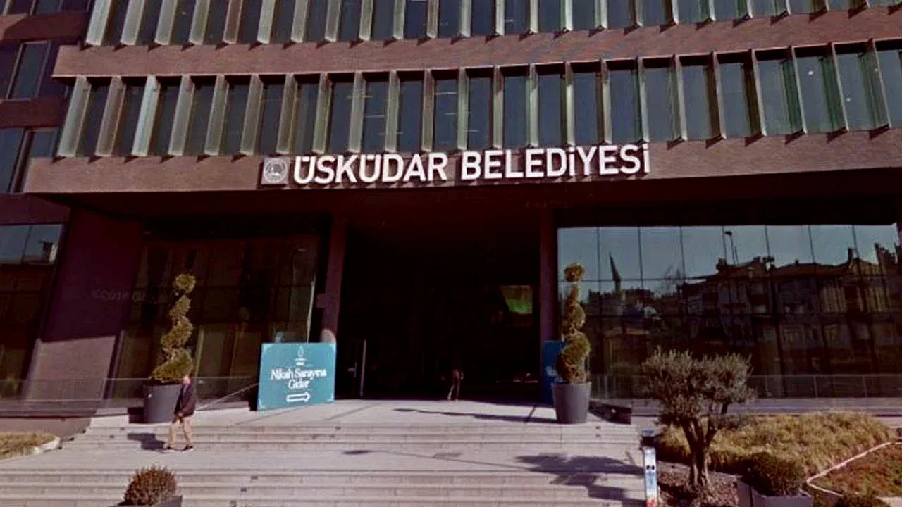 Üsküdar Belediyesi'ne operasyon! Çok sayıda gözaltı var