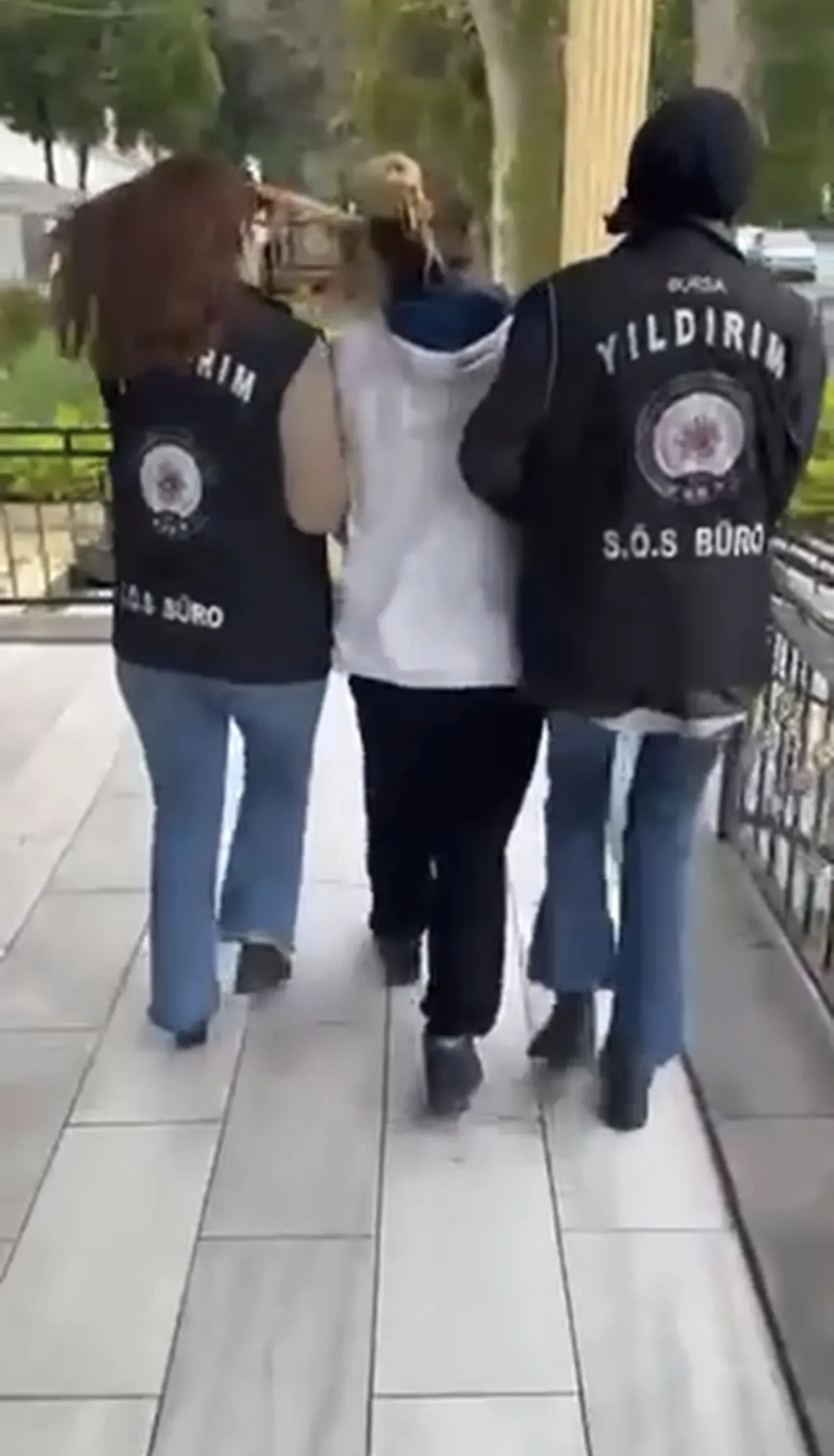 108 yıl hapis cezasıyla aranırken polisten kaçamadı! Bursa'da başarılı operasyon