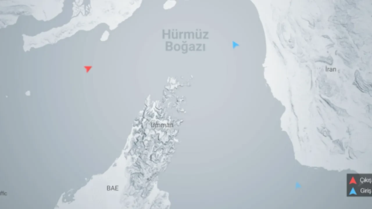 ABD ve İran arasındaki ateşkesin ardından Hürmüz Boğazı'nda hareketlilik: İlk gemiler geçti