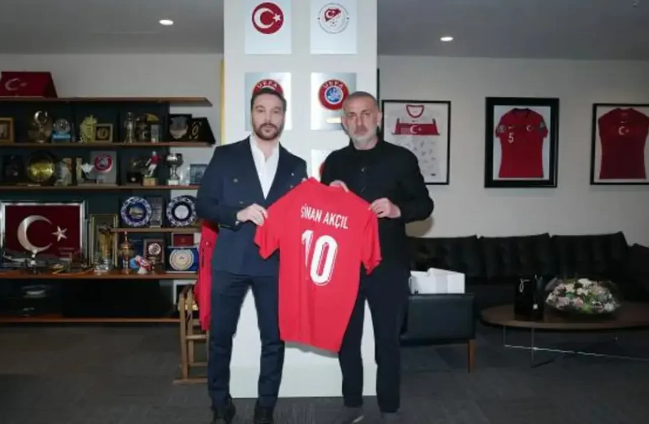 Bakan Tekin duyurdu! Milli Takım marşı için yarışma düzenlenecek