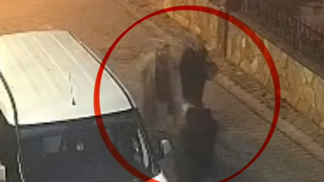 'Bakar mısın' diyerek durdurdu, zinciri kapıp kaçtı