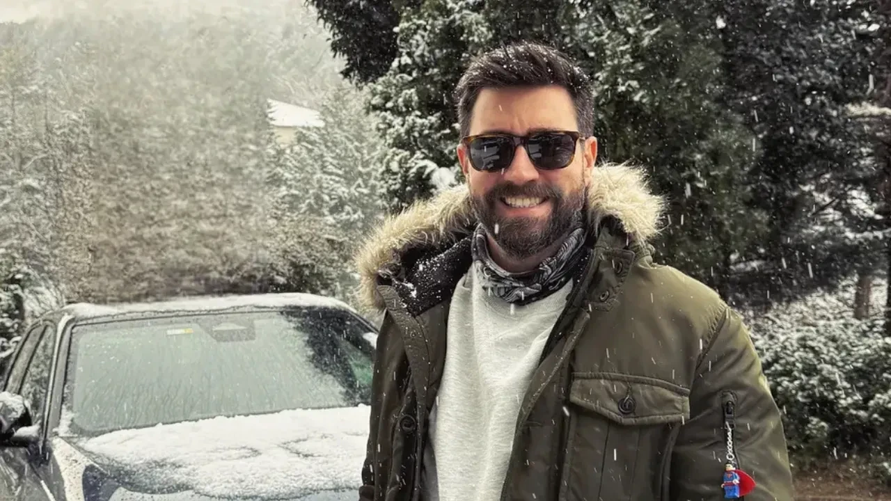 Çağlar Ertuğrul kaç yaşında? Çağlar Ertuğrul nerede yaşıyor? Çağlar Ertuğrul evli mi?