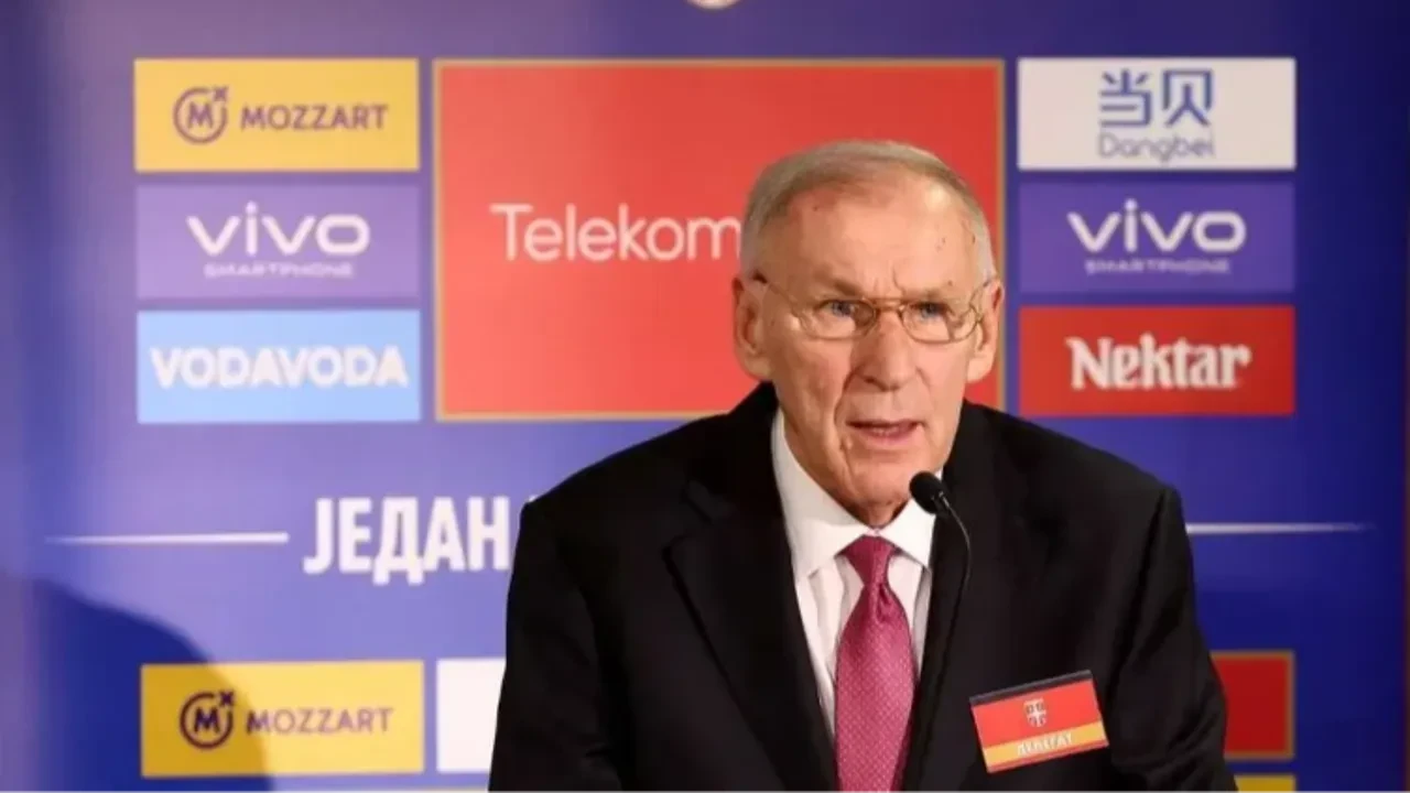 Futbol tarihinin en iyi kanat oyuncuları açıklandı: Messi ve Ronaldo podyum dışında kaldı!