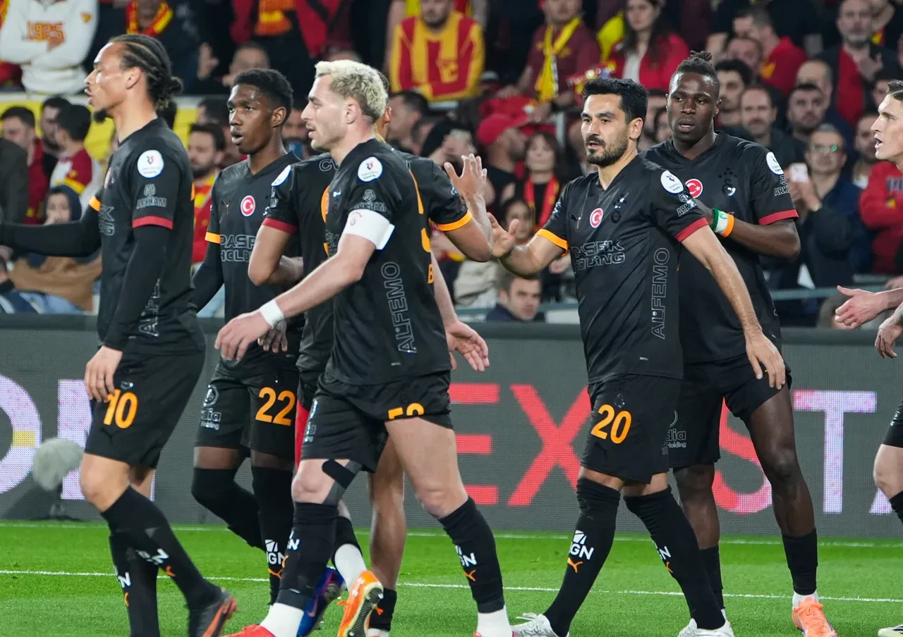 Galatasaray Göztepe deplasmanında | SÜPER LİG CANLI MAÇ ANLATIMI