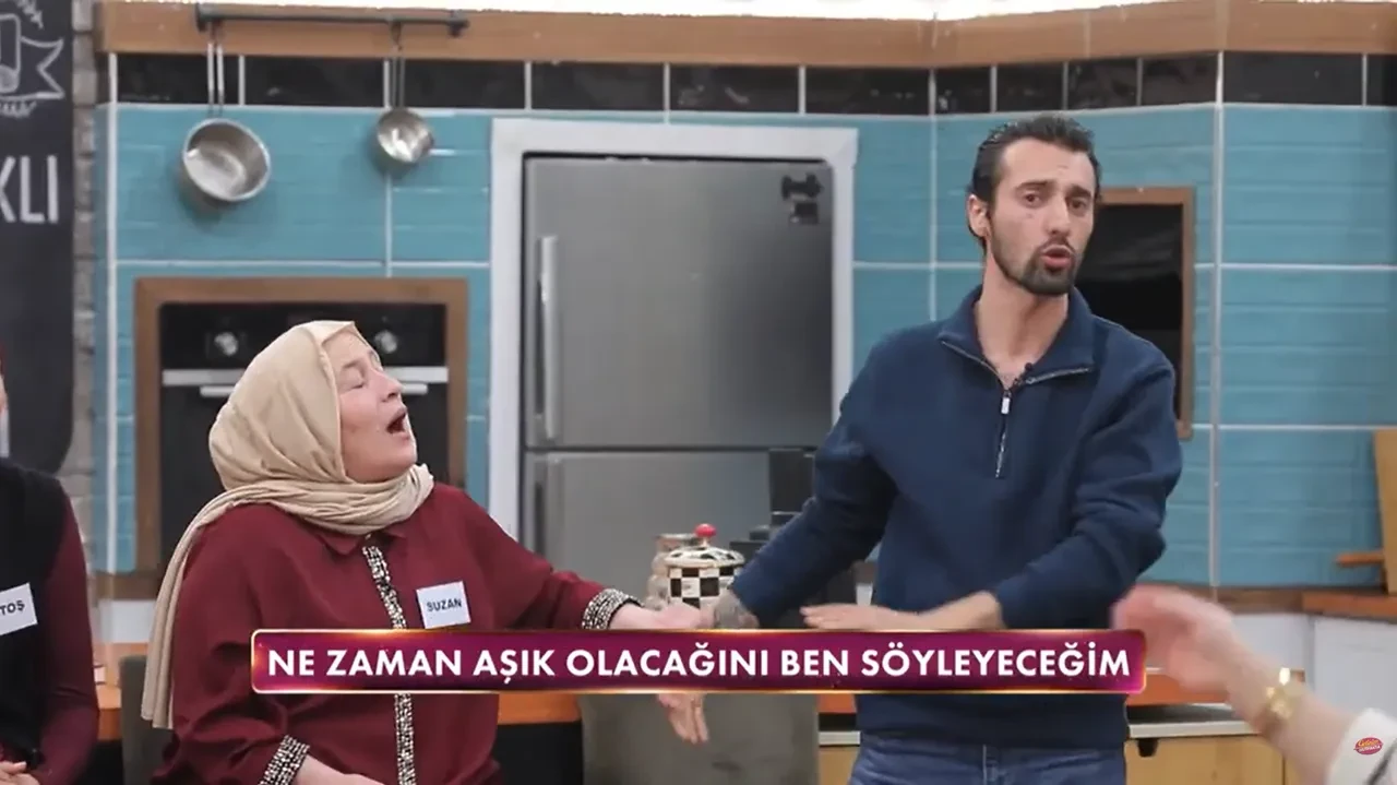 Gelinim Mutfakta Suzan Hanım oğluna resti çekti, Ali stüdyoyu terk etti! Ben oğlumu Fatoş'a bırakmayacağım