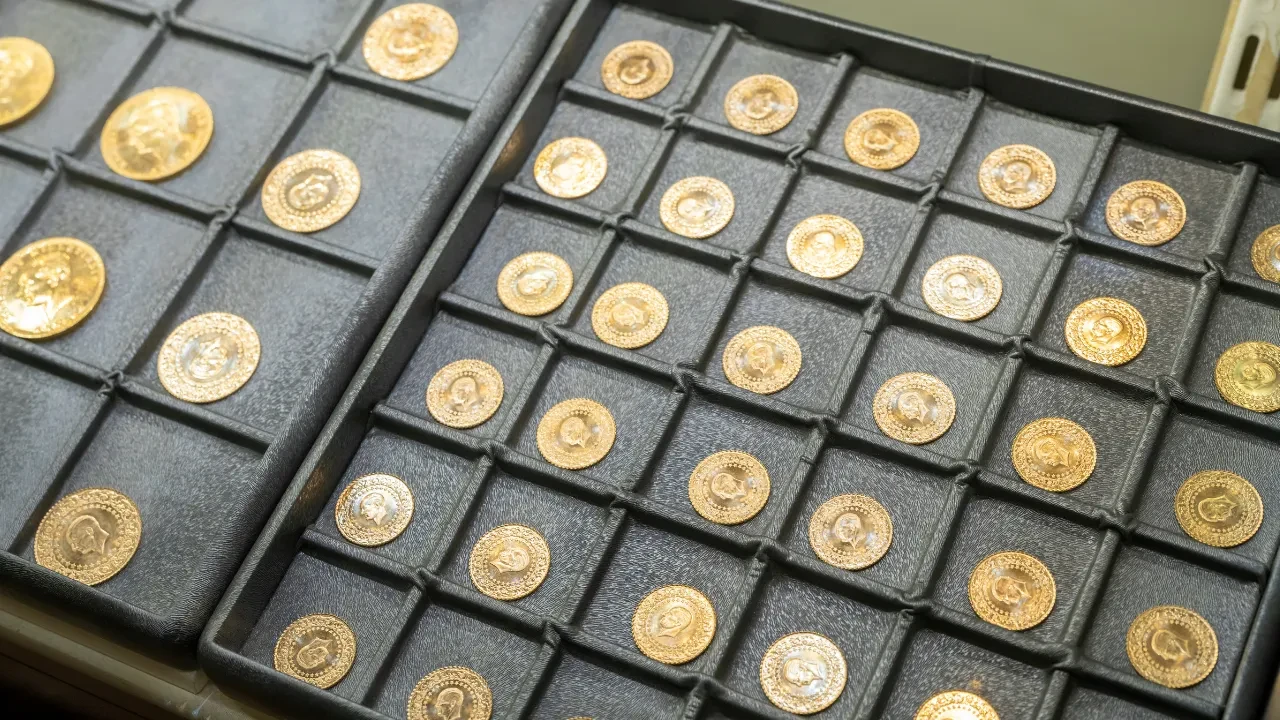 Gram altın için yeni baraj 8000 lira! İslam Memiş'ten canlı yayında 15 gün uyarısı 