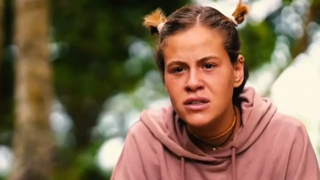 Lina’dan Bayhan’a sinsilik eleştirisi! Survivor Lina Ünlüler takımının sırlarını ortaya döktü