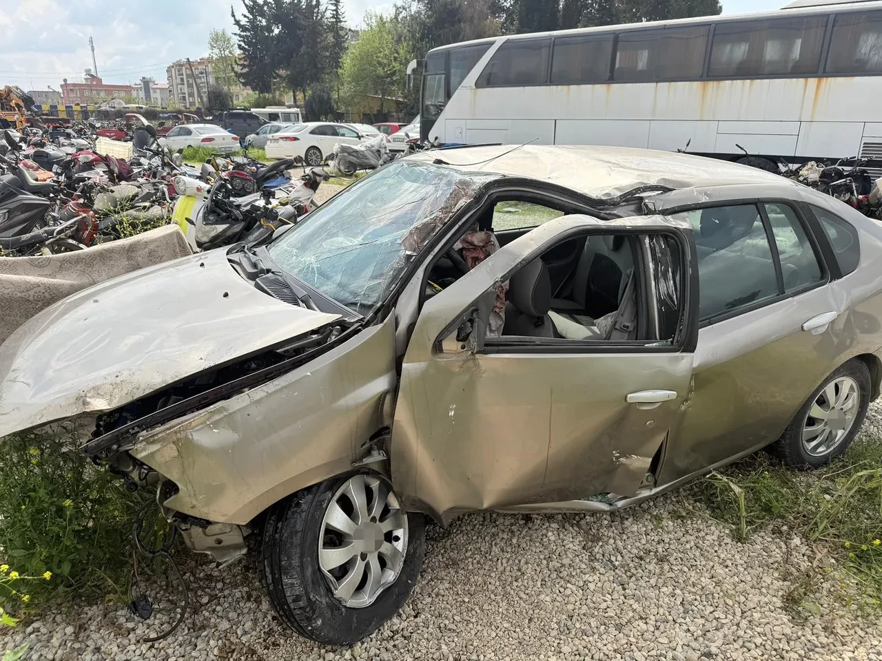 Mersin'de korkunç kaza! 1'i uzman çavuş, 2 kişi hayatını kaybetti