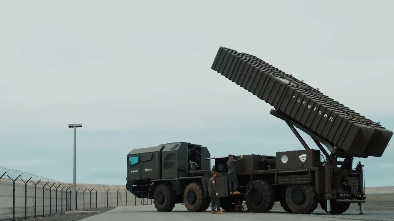 ROKETSAN töreninde ilk kez görüntülendi! TAYFUN füzesinin yanındaki dev menziliyle ezber bozacak