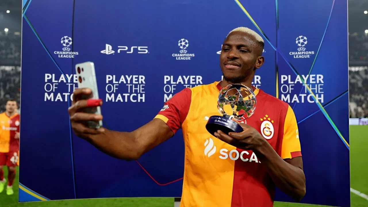 Victor Osimhen en iyiler arasında: Zirve Kylian Mbappe'nin!