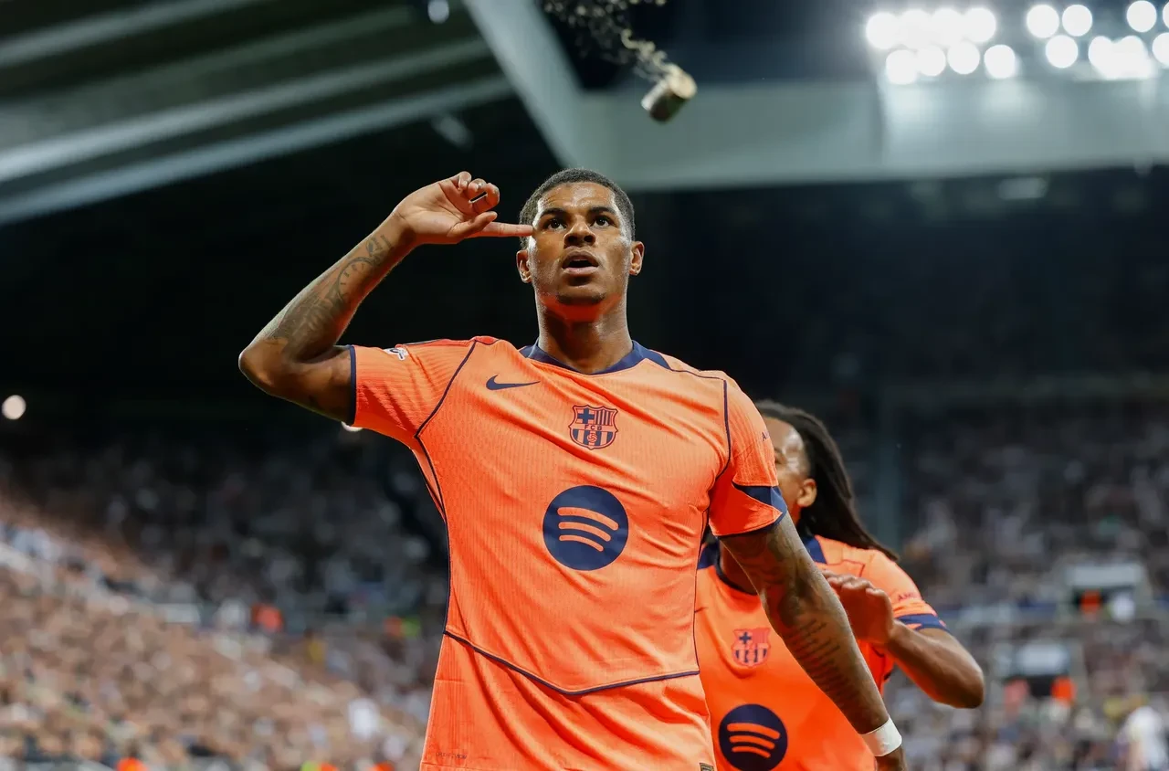 Victor Osimhen en iyiler arasında: Zirve Kylian Mbappe'nin!