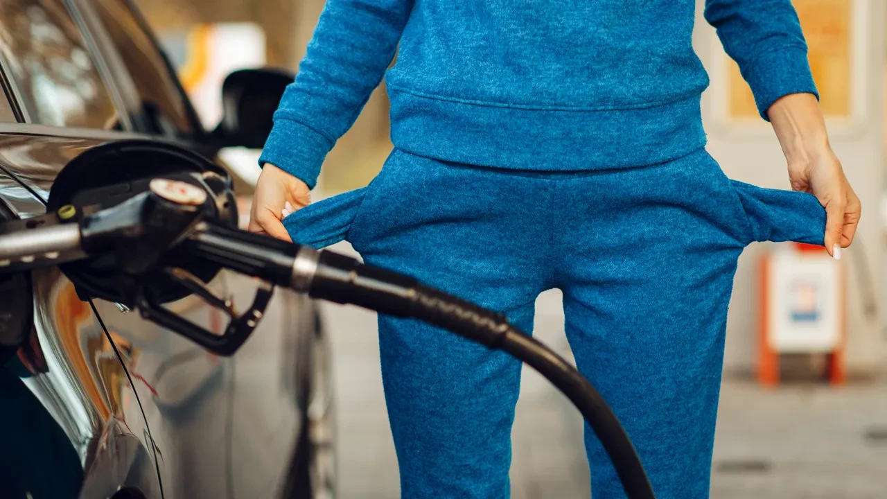 100 kilometrede en az yakan otomobil hangisi? Benzinli, dizel, elektrikli, hibrit, LPG… İşte yakıt tipine göre en tasarruflu otomobiller