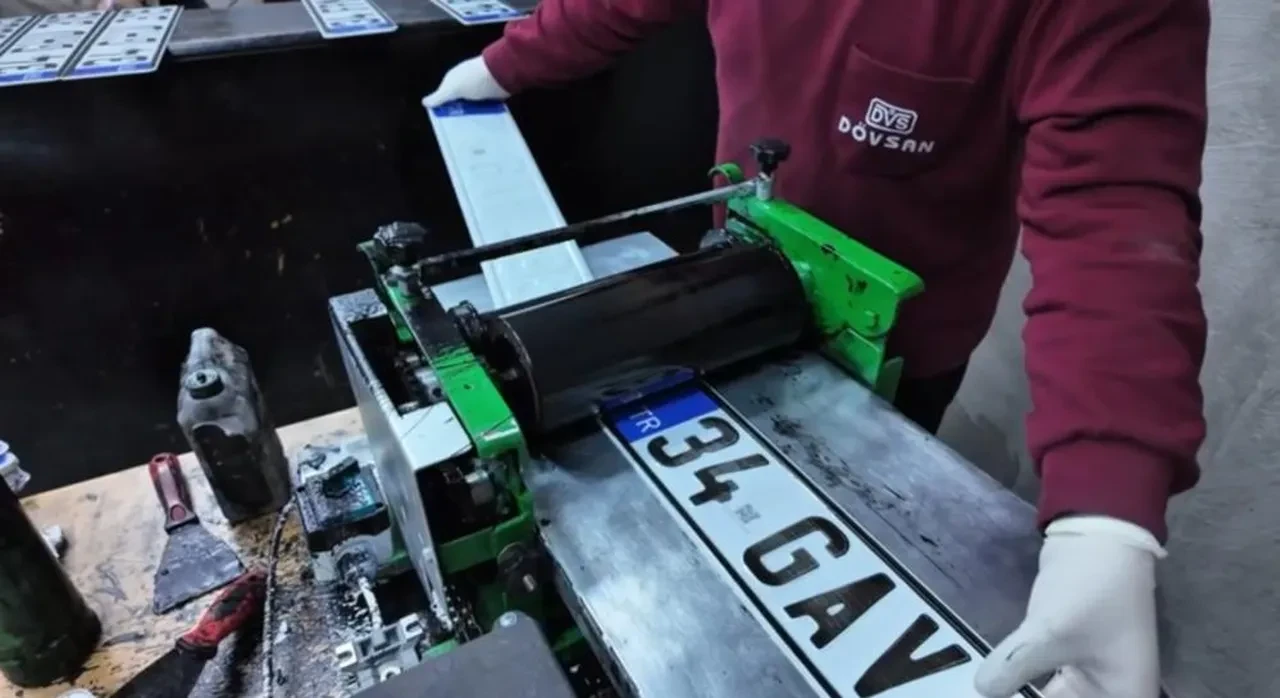 APP plaka kararı Resmi Gazete'de: Ücretsiz değiştirilecek