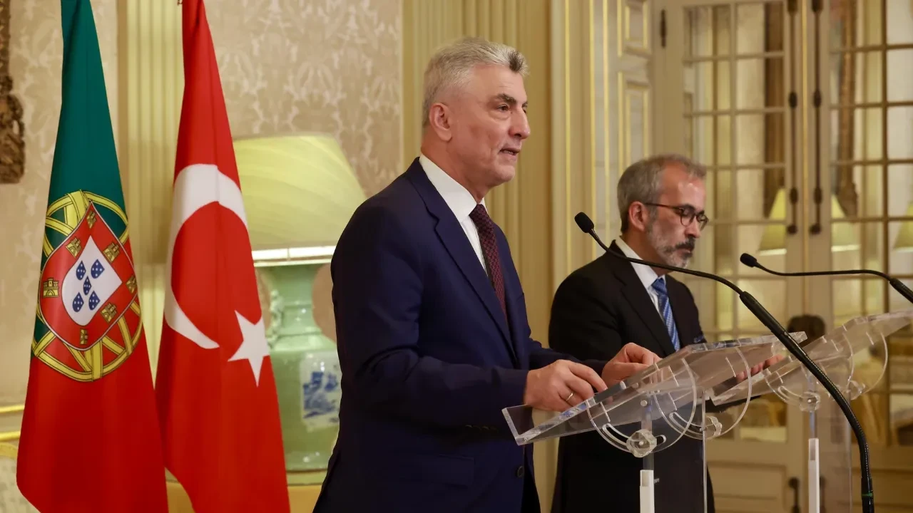 Bakan Bolat duyurdu: Portekiz'den Türk şirketlerine 60 milyar euroluk fırsat