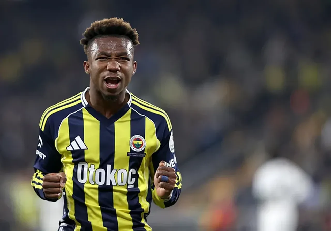 Fenerbahçe'nin yıldızı için dünya devleri sıraya girdi! Yönetim bonservis bedelini belirledi: İstenen rakam dudak uçuklattı