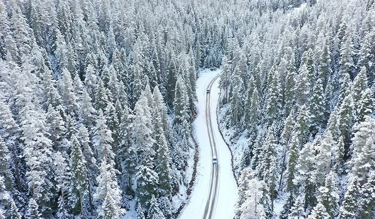 İçişleri Bakanlığı'ndan kritik uyarı! Kuvvetli kar yağışı, sağanak, fırtına hepsi bir arada geliyor: Yarına dikkat 
