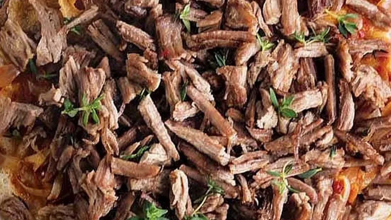 Mısır ekmekli tiftik sote nasıl yapılır, malzemeleri neler? Gelinim Mutfakta'dan tarife özel tüyo