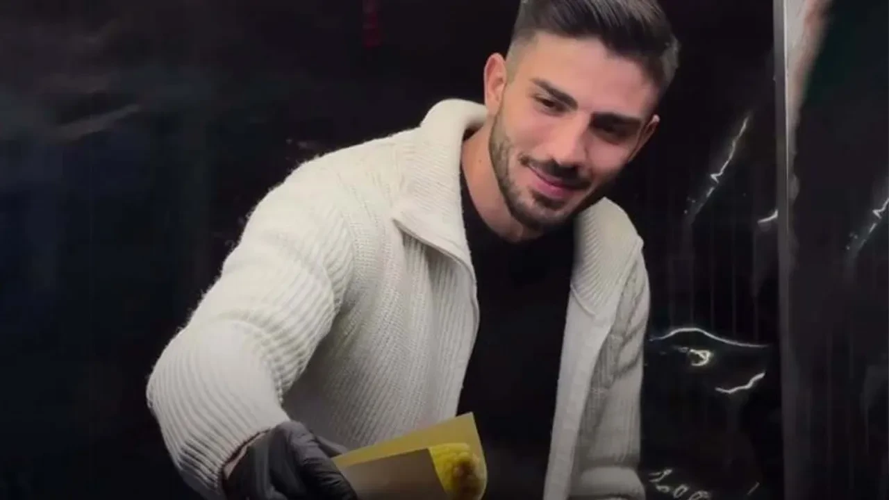 Yakışıklı Mısırcı Alper Temel'in ünü aldı başını gitti! Rusya'da turizm şirketleri bile turlarını onunla duyuruyor 