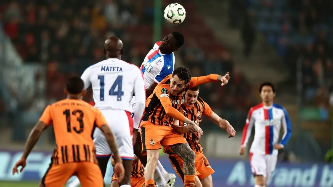 Arda Turanlı Shakhtar Donetsk, Crystal Palace'a kaybetti