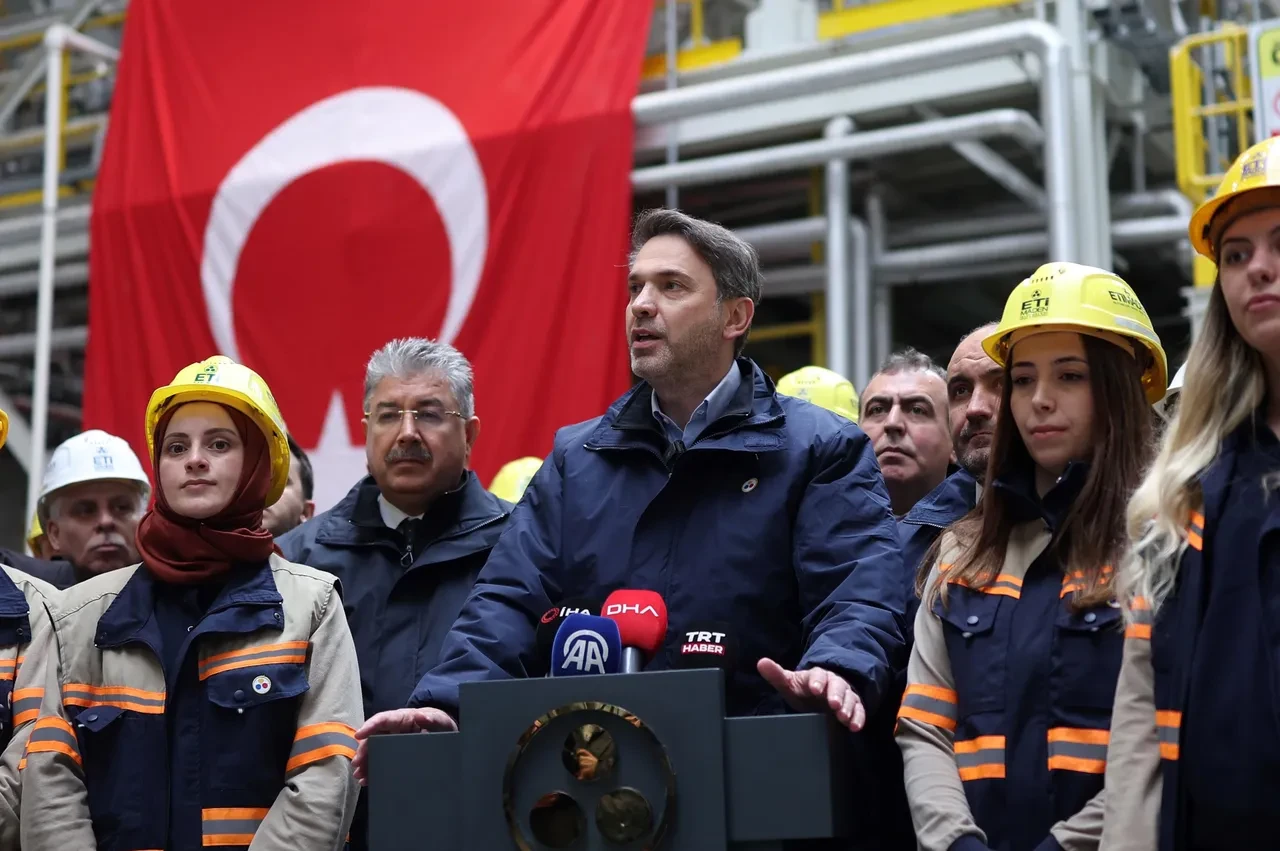 Bakan Bayraktar 3 yeni tesisi duyurdu: Eskişehir'e 500 milyon dolarlık dev yatırım! 