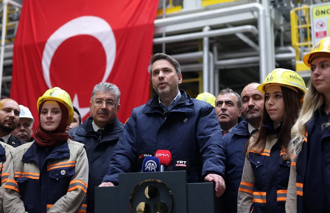 Bakan Bayraktar 3 yeni tesisi duyurdu: Eskişehir'e 500 milyon dolarlık dev yatırım! 