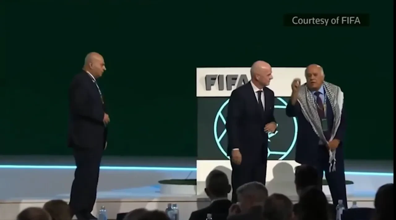 'Barış pozu' planı geri tepti! FIFA Kongresi'nde 'tokalaşmam' dedi, sahneden indi