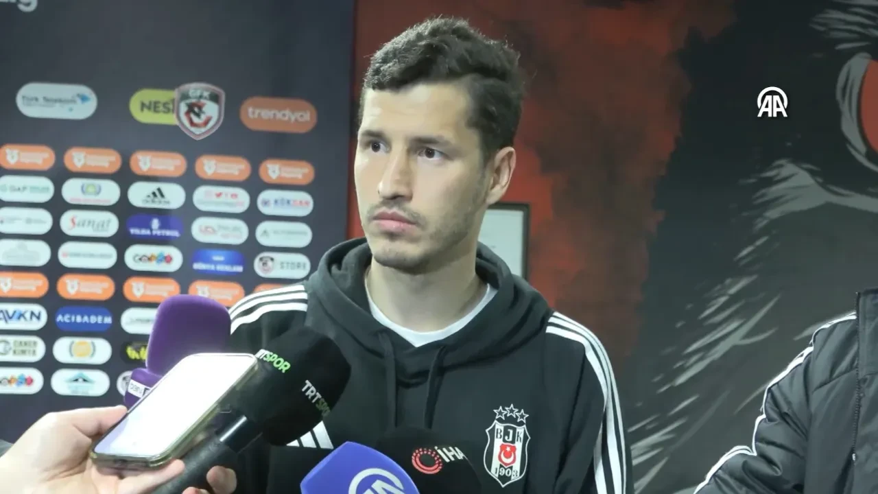 Beşiktaş'ta Salih Uçan'dan Türkiye Kupası açıklaması! "Konya maçını kazanıp finale çıkmak istiyoruz"