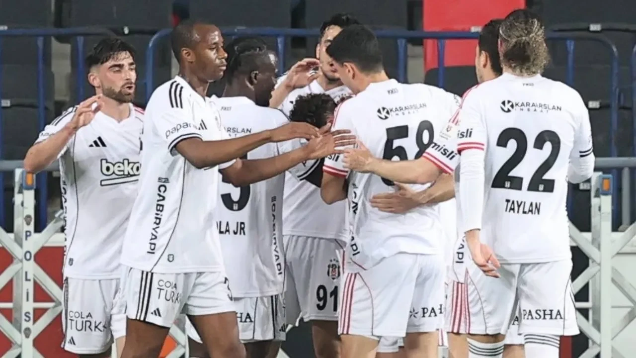 Beşiktaş, iki maç sonra 3 puanla tanıştı! Siyah-beyazlılar, Gaziantep FK'yi 2-0 yendi