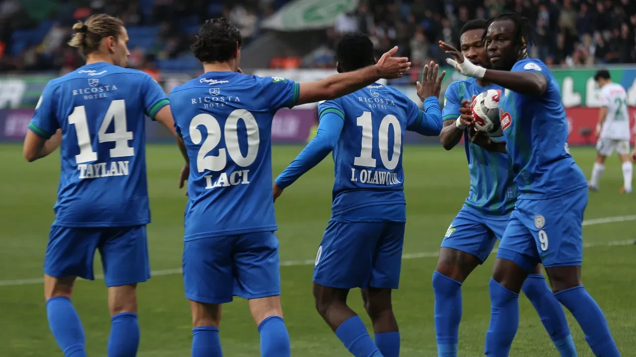 /spor/caykur-rizespor-konyasporu-maglup-etti-karadeniz-ekibinden-3-2lik-galibiyet-3297763