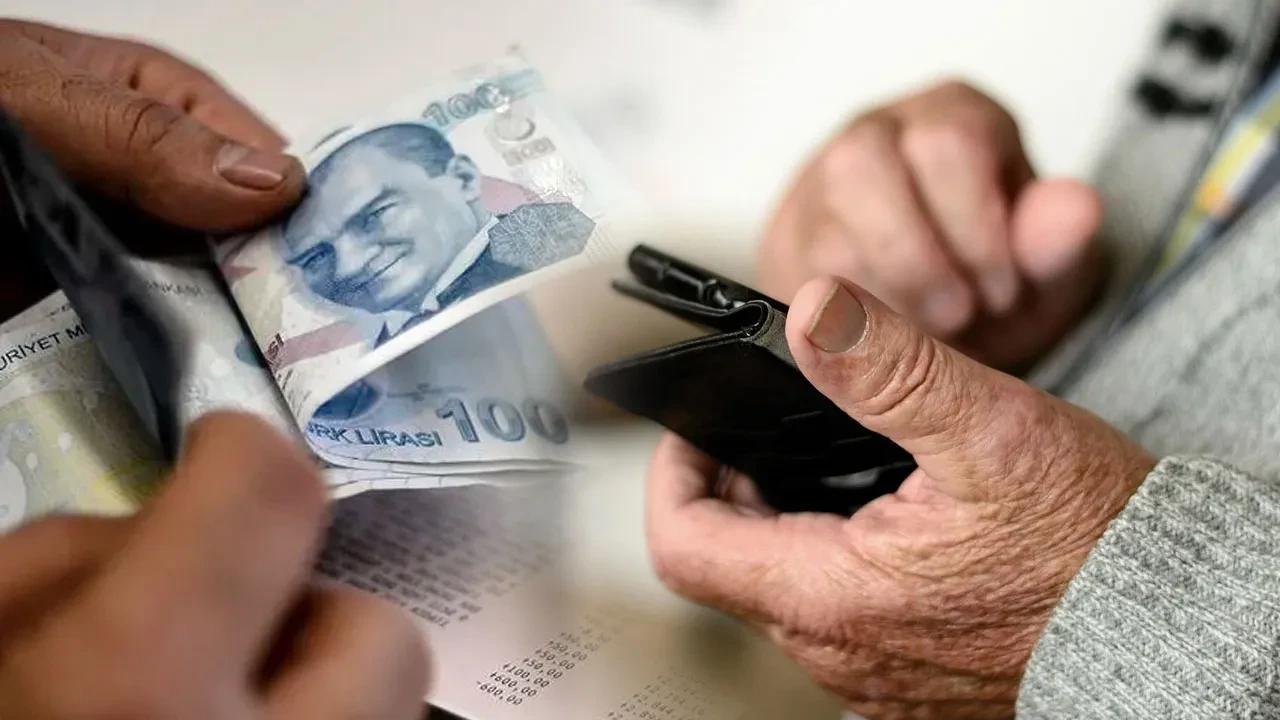 Emekliye bayram ikramiyesi tuzağı: Mesajdaki sahte linke tıklayanın maaşı çalınıyor