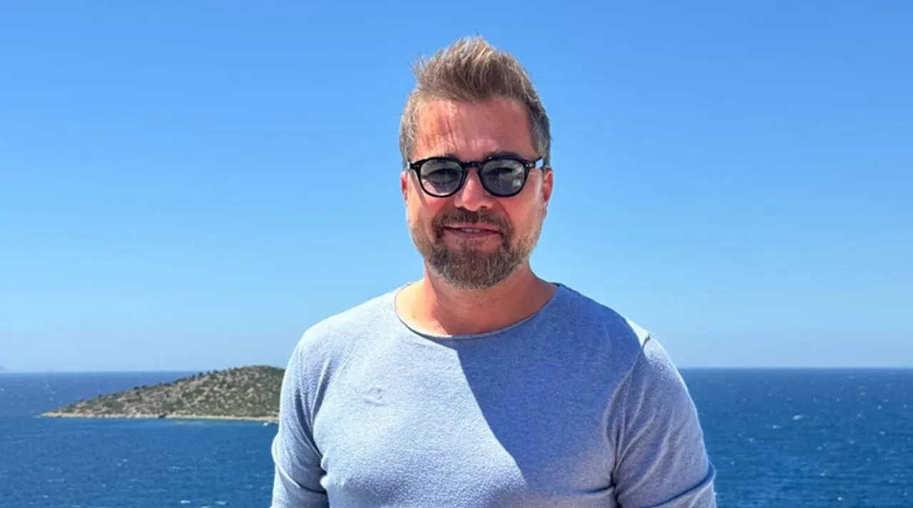 Engin Altan Düzyatan'dan estetik iddialarına cevap! Engin Altan Düzyatan gençlik sırrını verdi, herkesi şaşırttı!