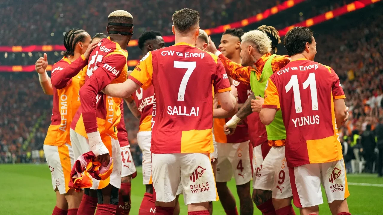 Galatasaray'ın Samsunspor maçı kadrosu açıklandı! Yıldız oyuncu kadroda yok