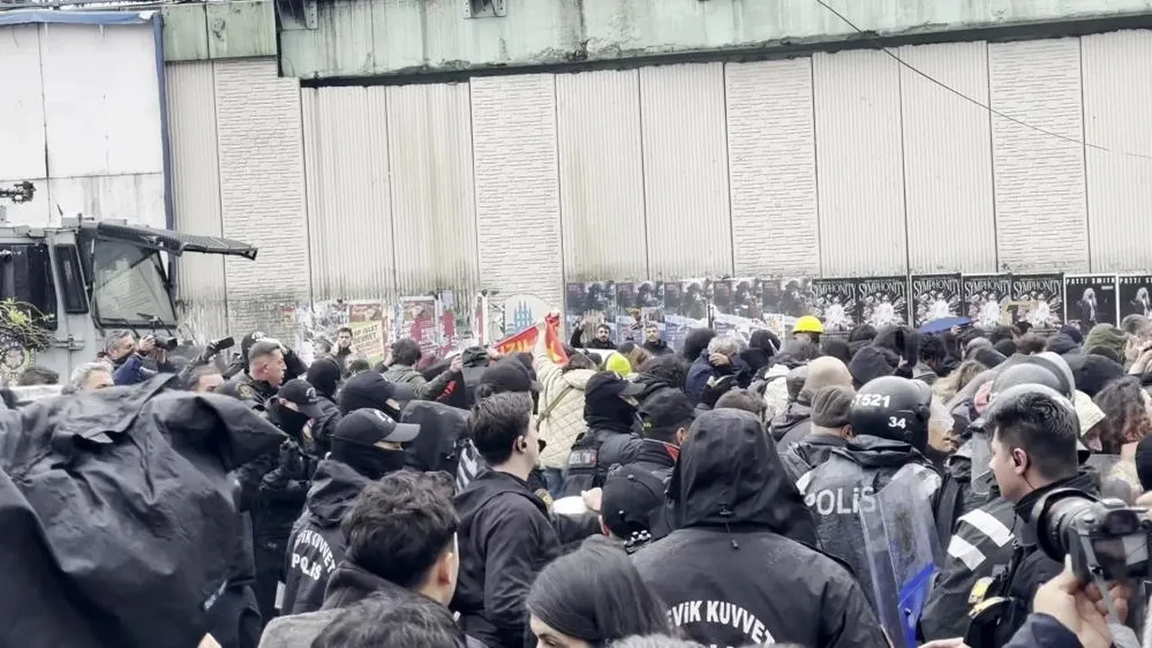 İstanbul'da izinsiz 1 Mayıs kutlamalarına polis müdahalesi: 575 kişi gözaltına alındı
