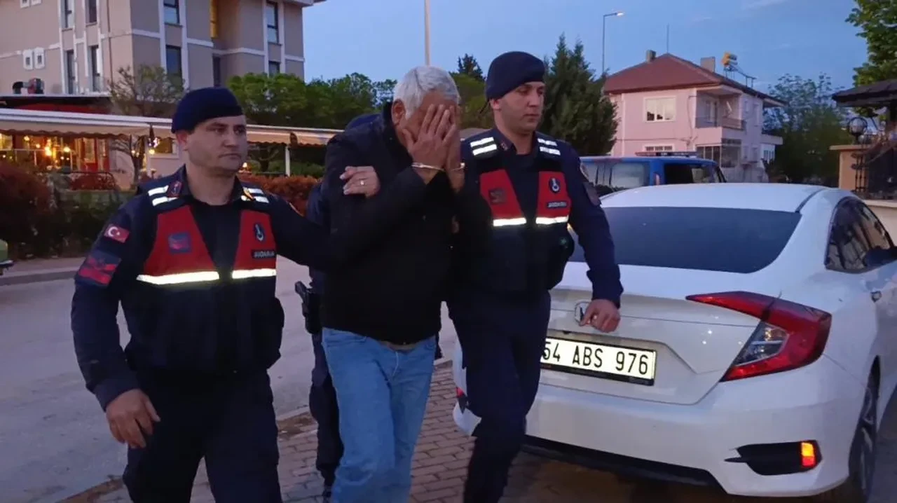 Mide bulandıran olay! Tacizci bakkal, kız öğrencilere dehşeti yaşattı: İlk önce serbest bırakıldı, sonra tutuklandı