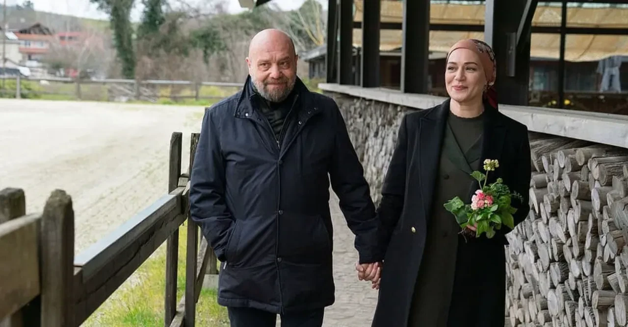 Özge Borak, Kızılcık Şerbeti dizisinden ayrılıyor mu? Kızılcık Şerbeti'nde Salkım ekranlara veda mı ediyor? 