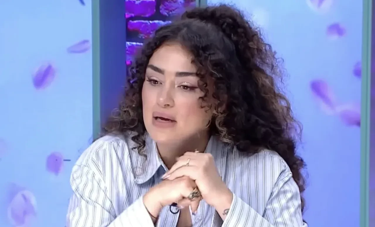 'Vay' performansıyla tepki alan Dilan Çıtak, bu kez fena patladı: Konu sesimse herkes haddini bilsin!