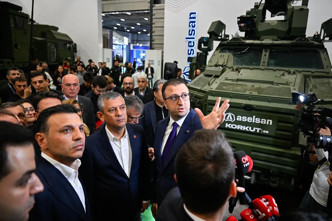 Ali Turan'dan Özgür Özel'in SAHA 2026 sözlerine bomba yorum: Özkan Yalım'ın itirafçı olmasından dolayı suya sabuna dokunmadı