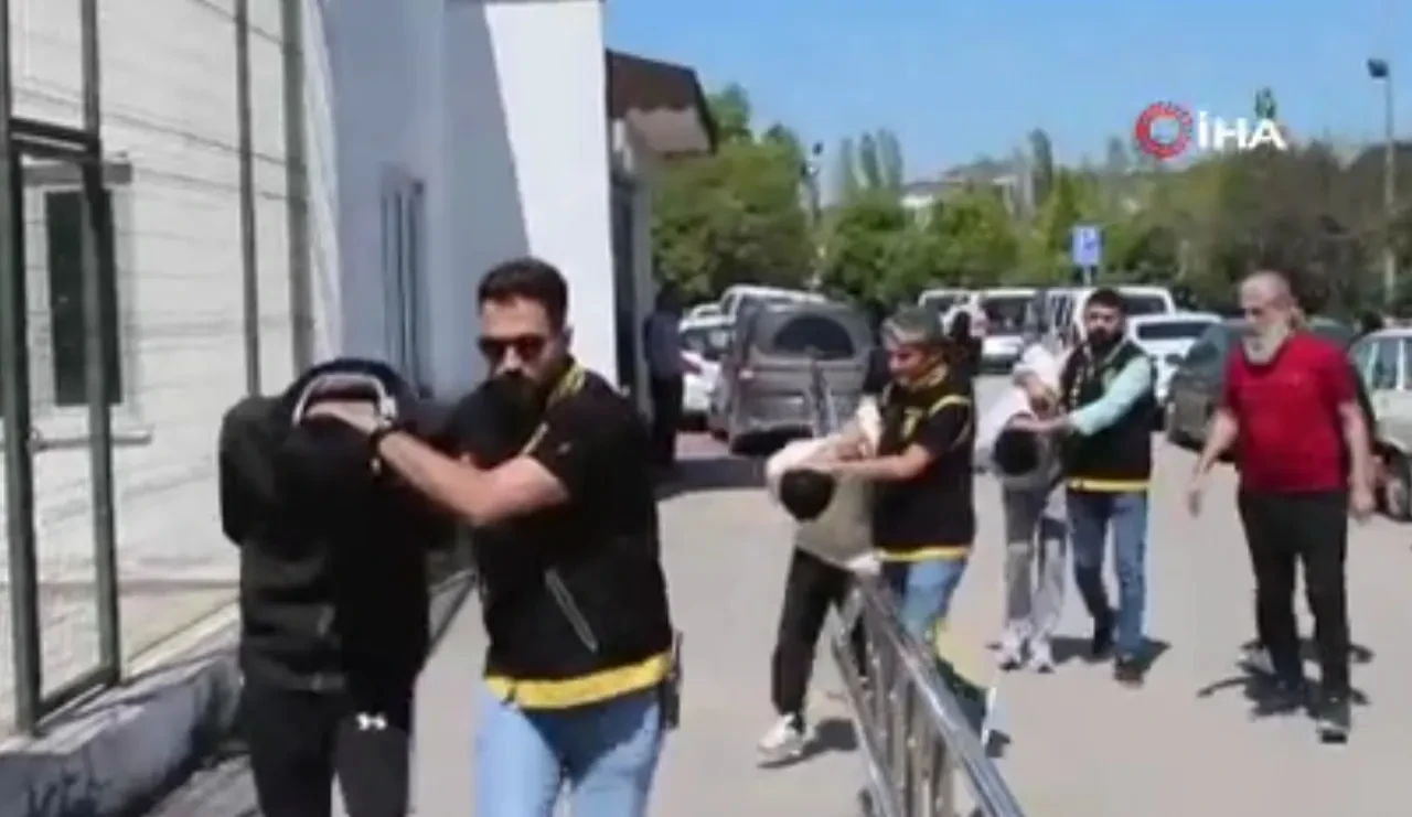 Avize dükkanında dehşet! Kurşun yağmuruna tutttular