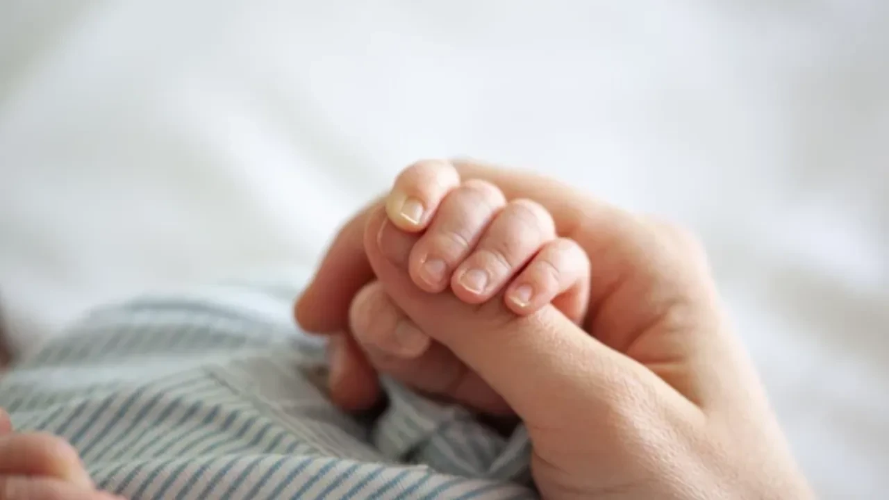 Çalışan annelere analık ödeneğinde süre uzatıldı mı?
