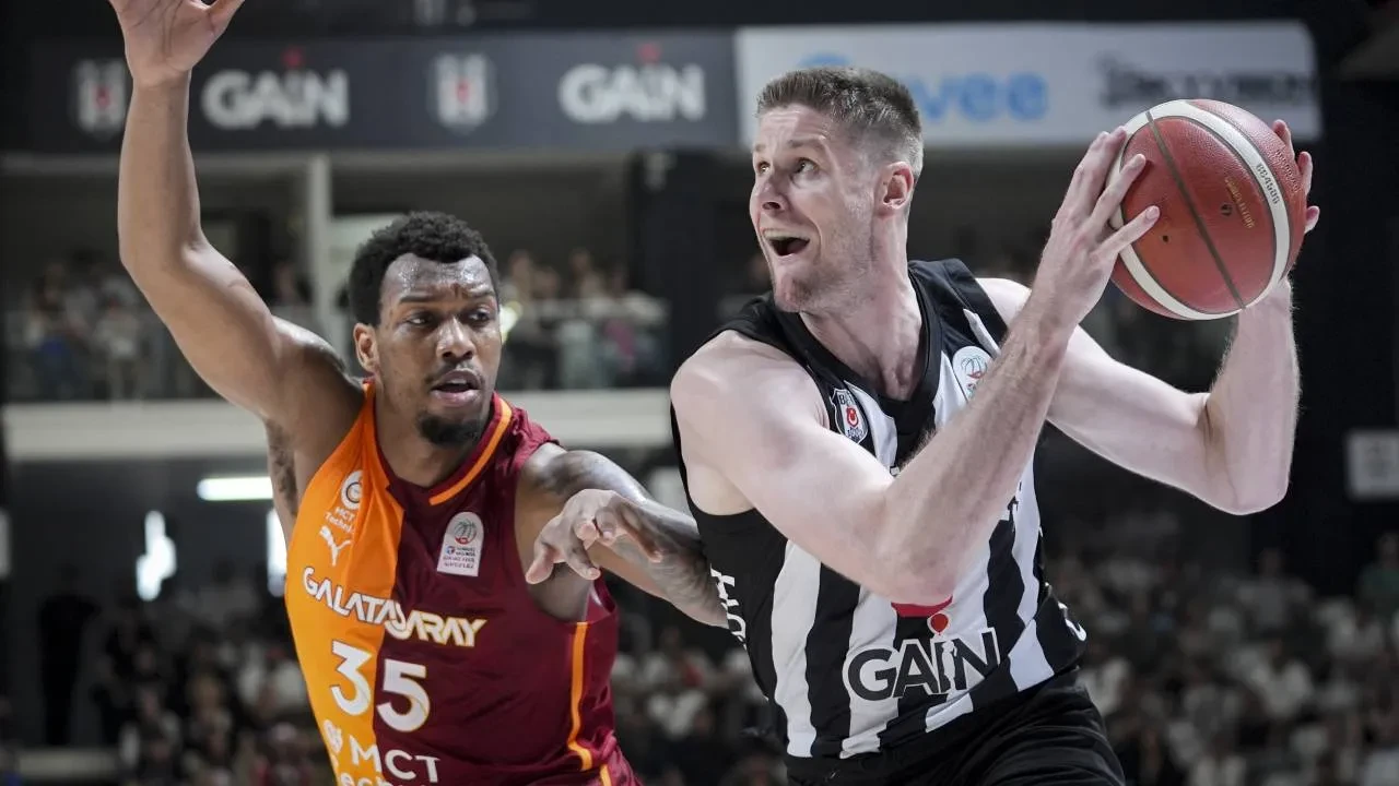 Galatasaray derbide Beşiktaş'ı mağlup etti! Sarı-kırmızılılardan 89-82'lik galibiyet