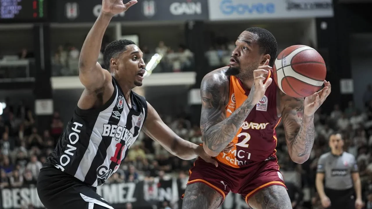 Galatasaray derbide Beşiktaş'ı mağlup etti! Sarı-kırmızılılardan 89-82'lik galibiyet