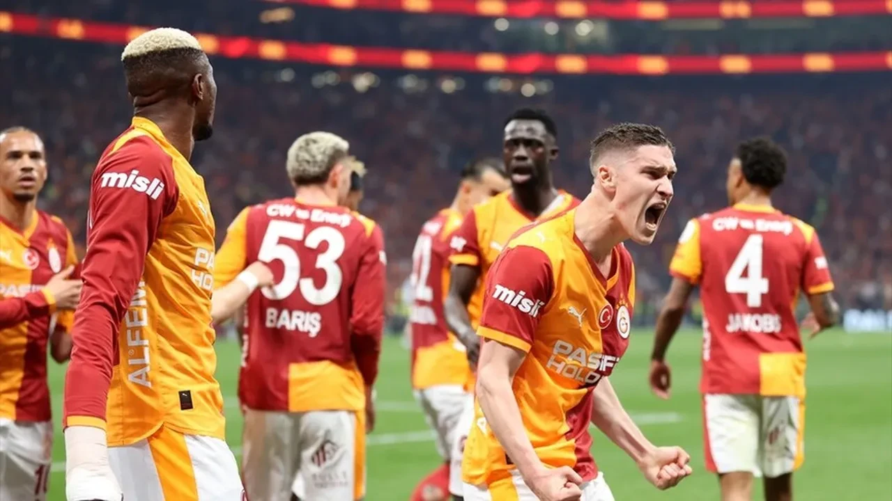 Galatasaray hem kupa hem servet kazandı: Cimbom'un şampiyonluk bilançosu dudak uçuklatıyor!