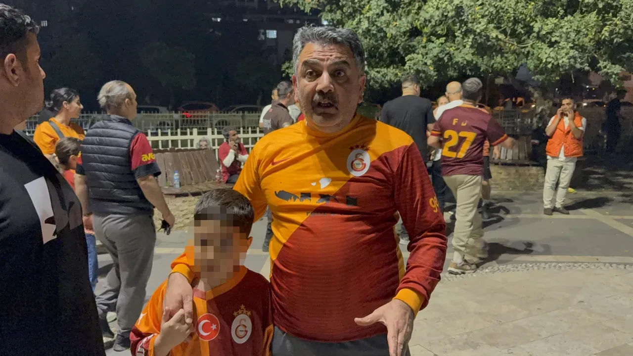 Galatasaray'ın kutlamalarında kavga: 7 yaşındaki çocuğun yüzüne şişe attılar
