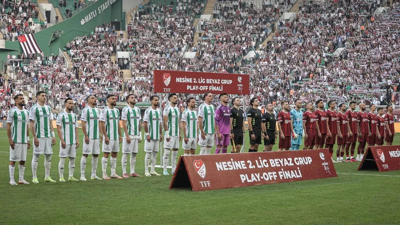 Muğlaspor 1. Lig'e yükseldi! Muğla temsilcisi, Elazığspor'u penaltılarda mağlup etti