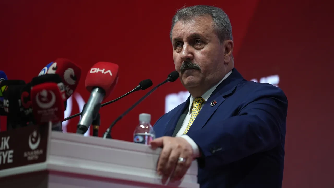 Mustafa Destici: Kurban Bayramı'nda emeklilere 10 bin lira ikramiye verelim